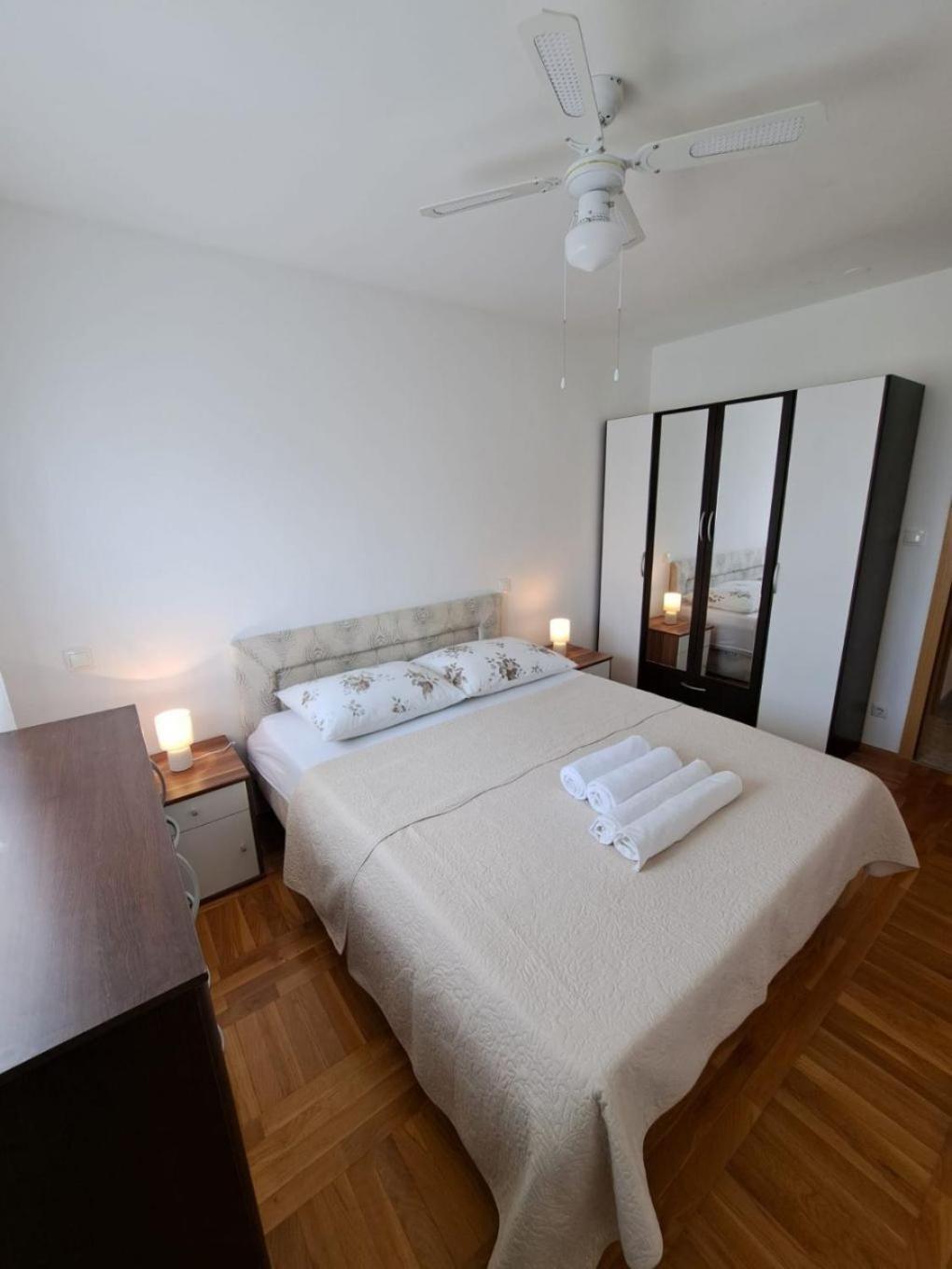 Apartment Slava - Close To The Mall スプリト エクステリア 写真