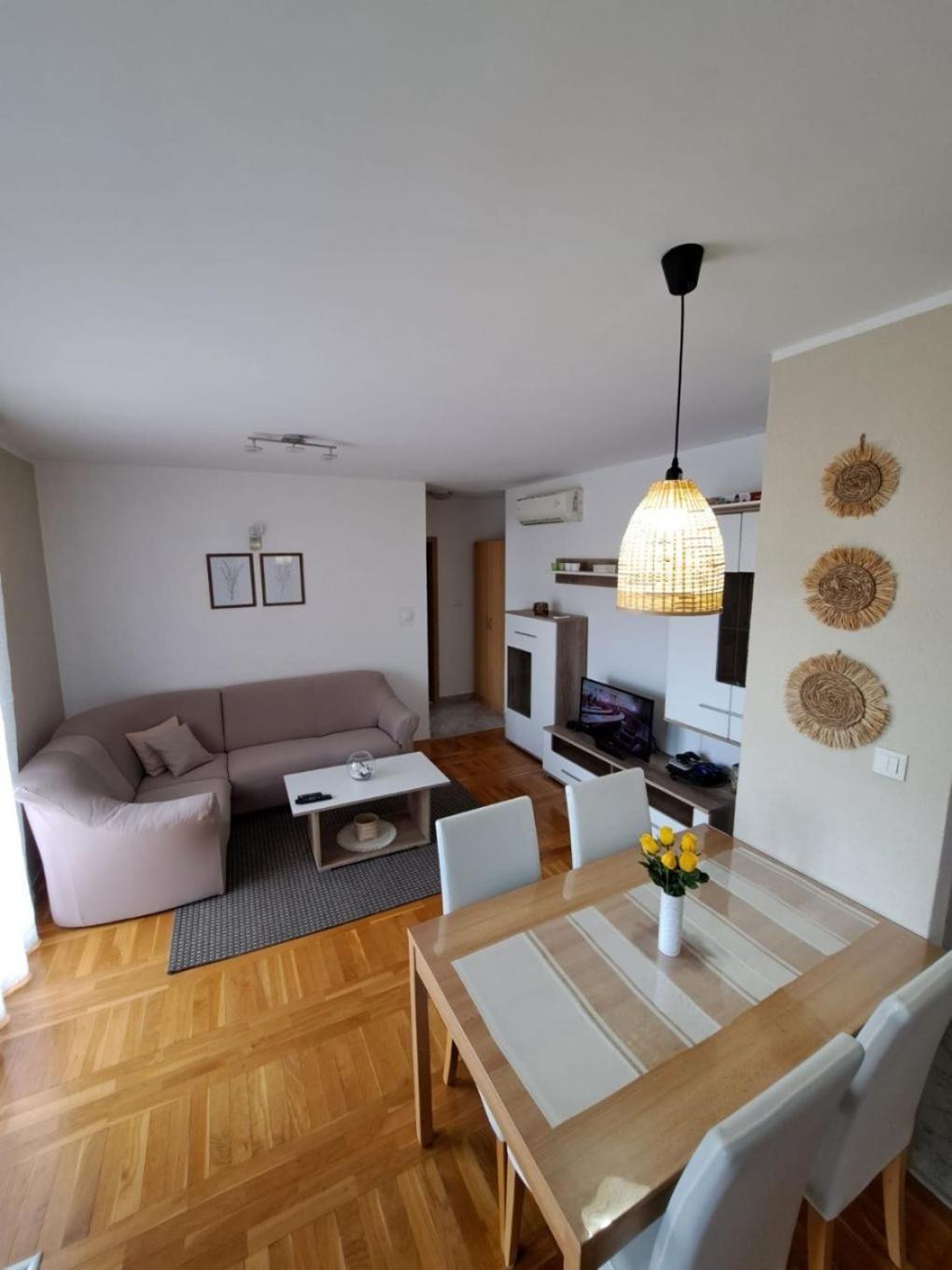 Apartment Slava - Close To The Mall スプリト エクステリア 写真